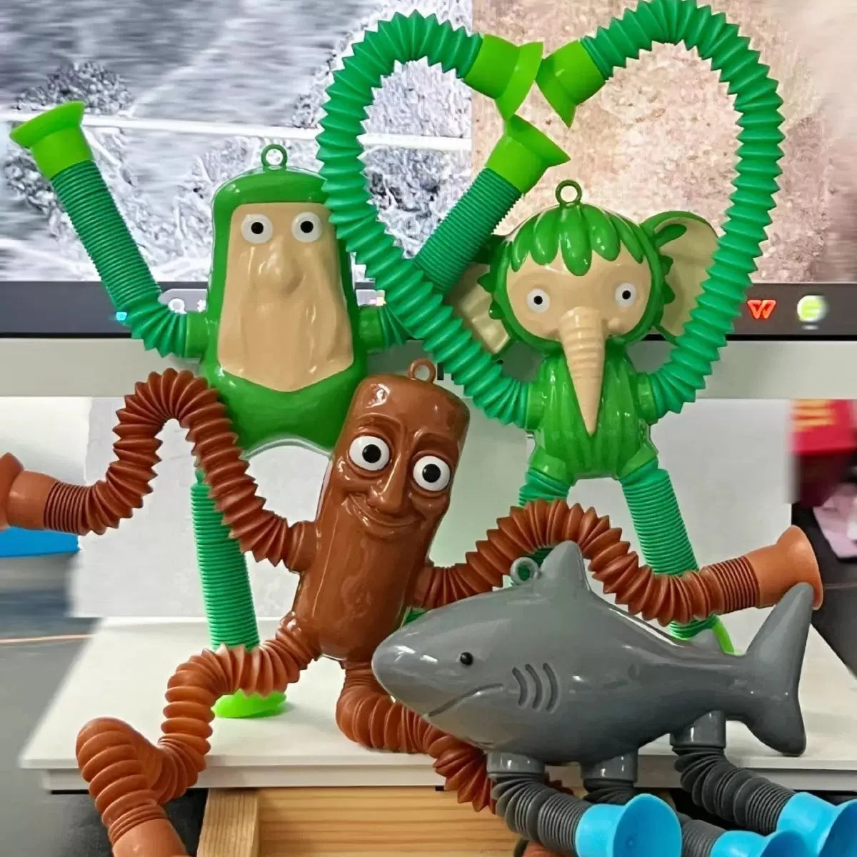 New Italian Brainrot Toys Tralalero Tralala Lirili Larila Tung Sahur Model Suction Cup Toys Telescopic Tubes Stress Relief Gifts